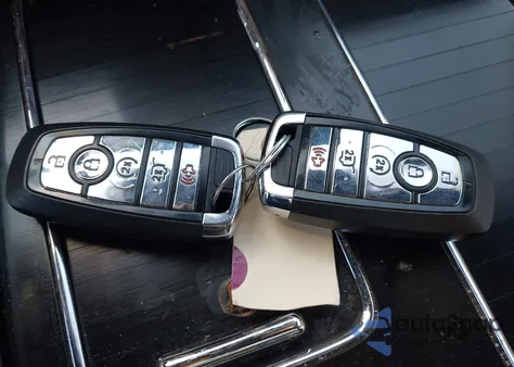 2020 Lincoln Aviator Reserve z USA, uszkodzony, nr VIN 5LM5J7XC4LGL00625